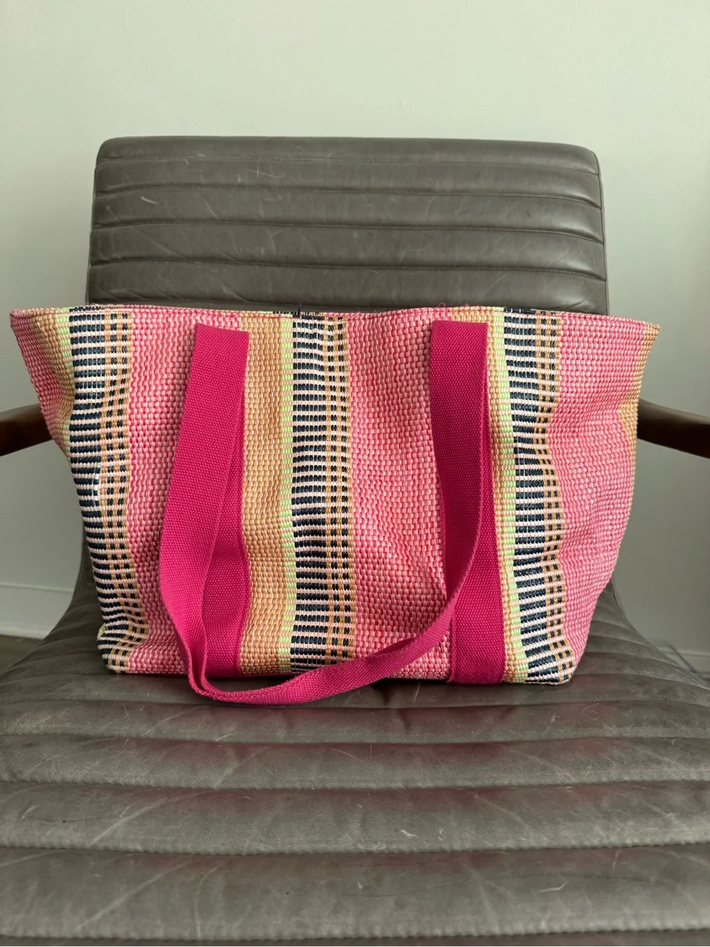 Louenhide Bondi beach tote